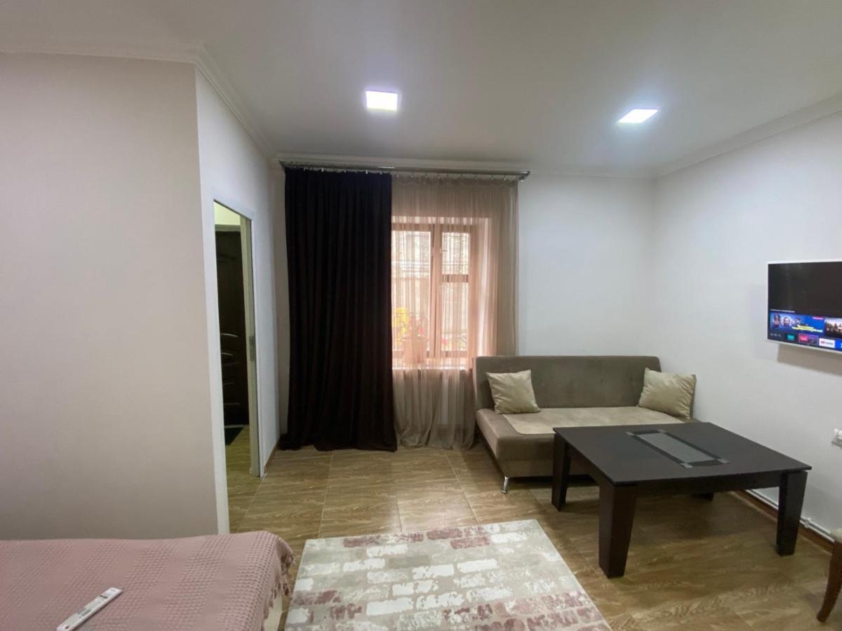 Sm Apartment 1 Erivan Dış mekan fotoğraf